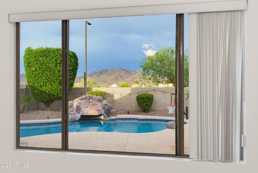 Real Estate Picture 22