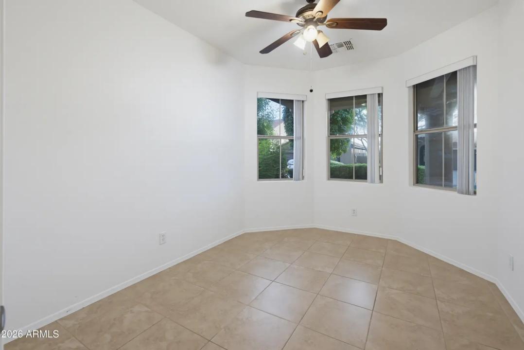 Real Estate Picture 28