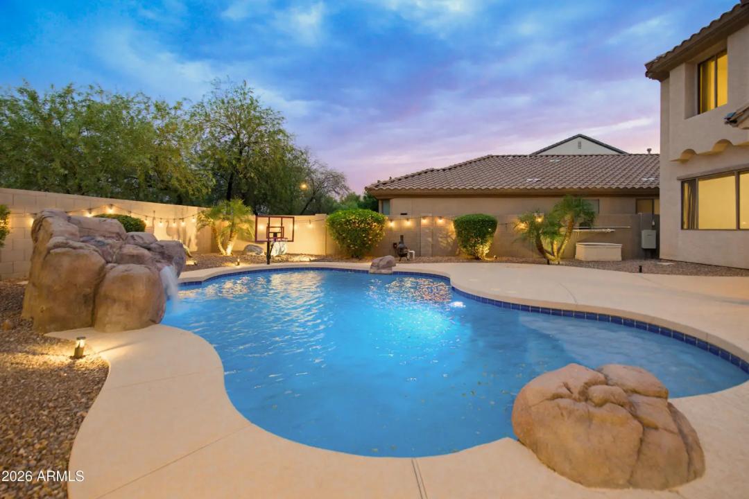 Real Estate Picture 13