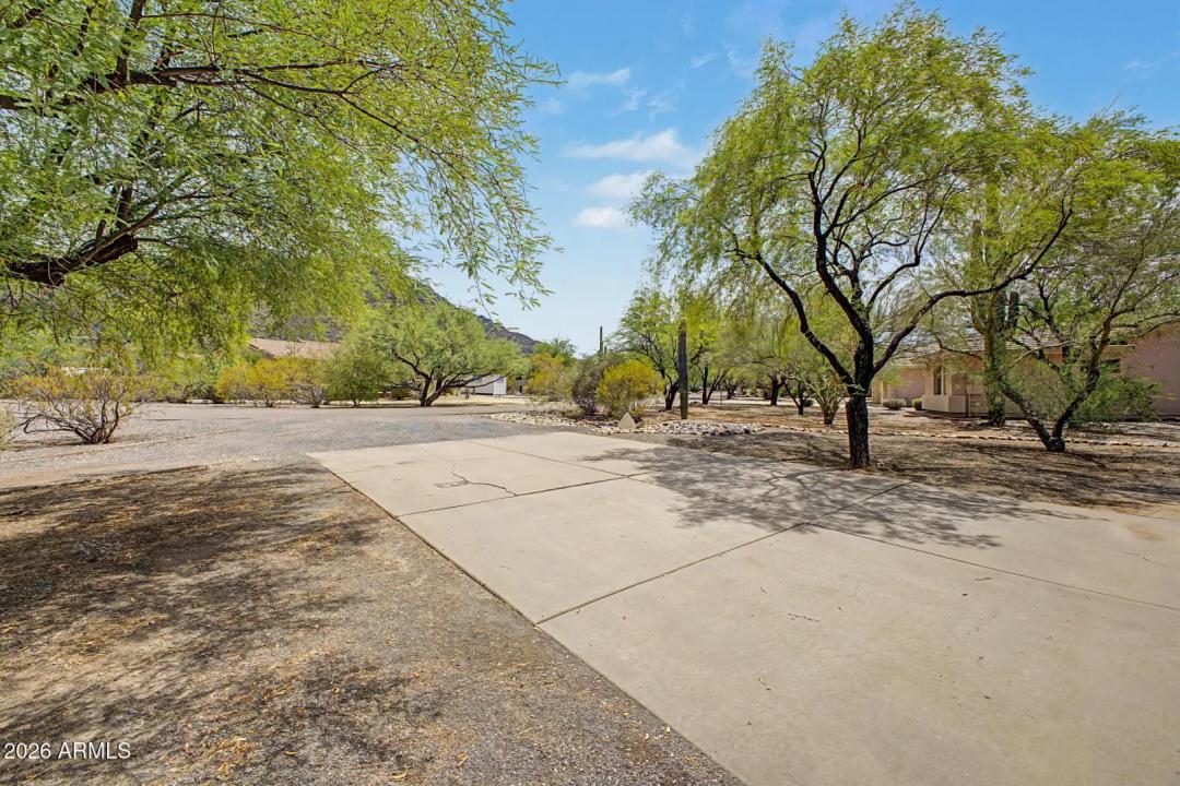 Real Estate Picture 38