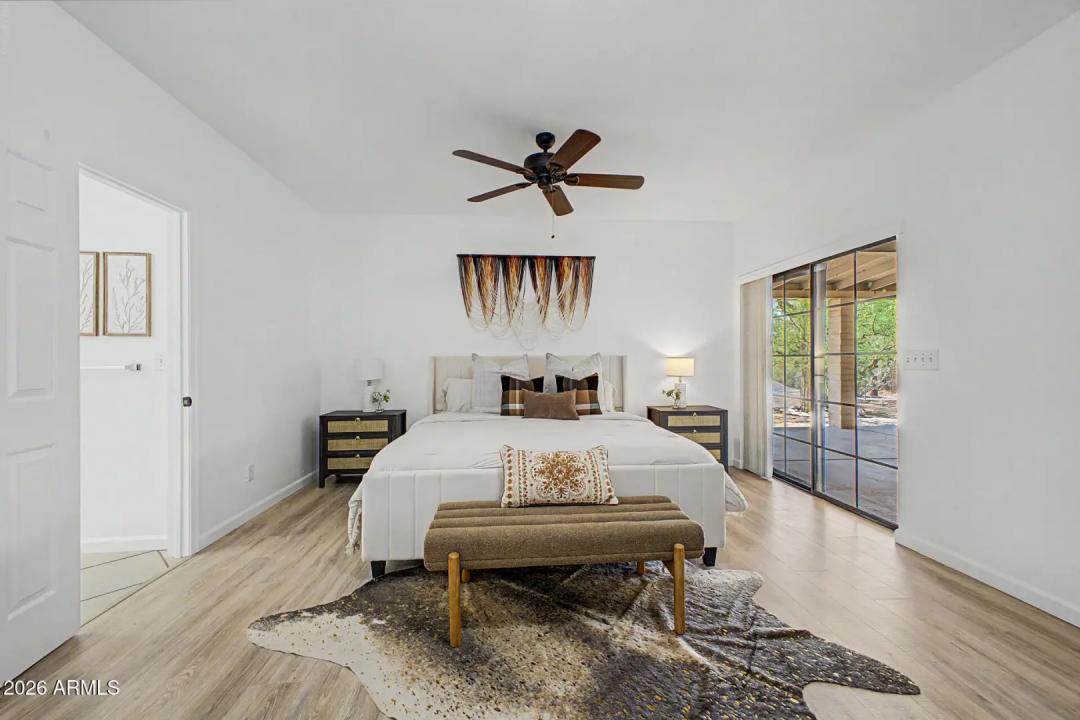 Real Estate Picture 5