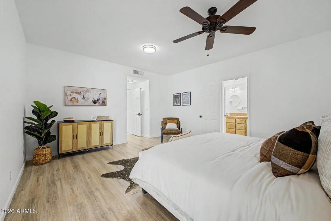 Real Estate Picture 21