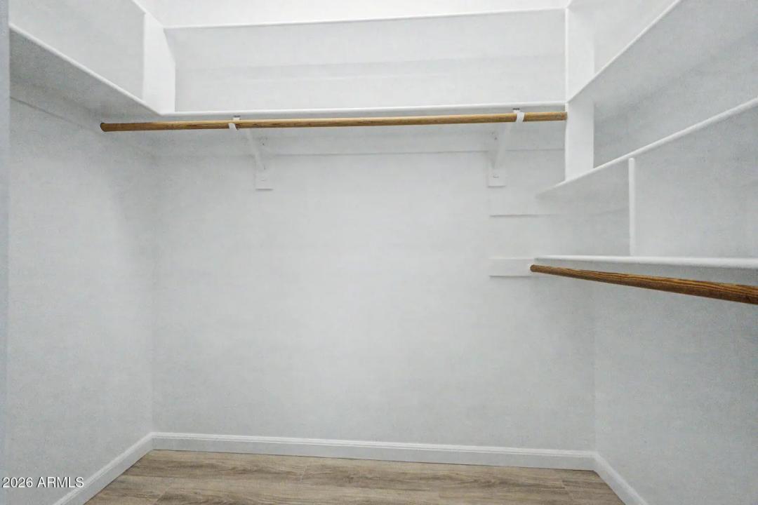 Real Estate Picture 24