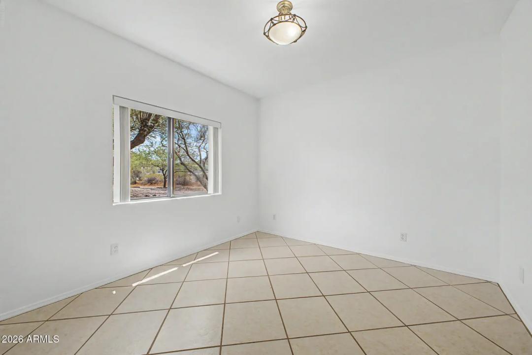 Real Estate Picture 29