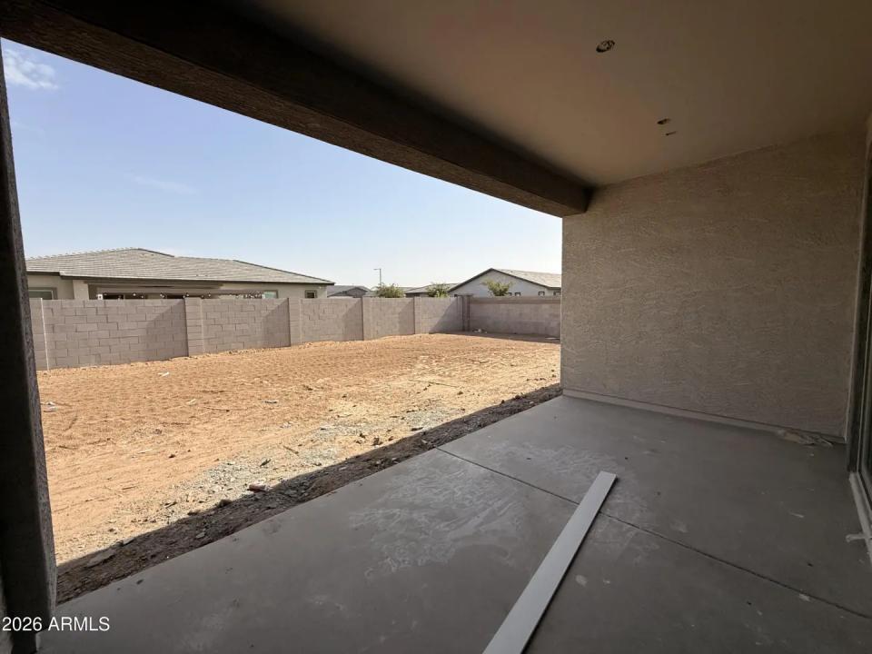 Real Estate Picture 7