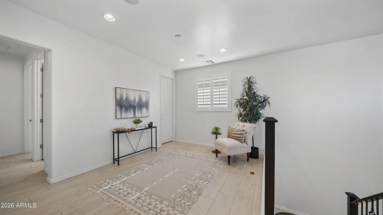 Real Estate Picture 21