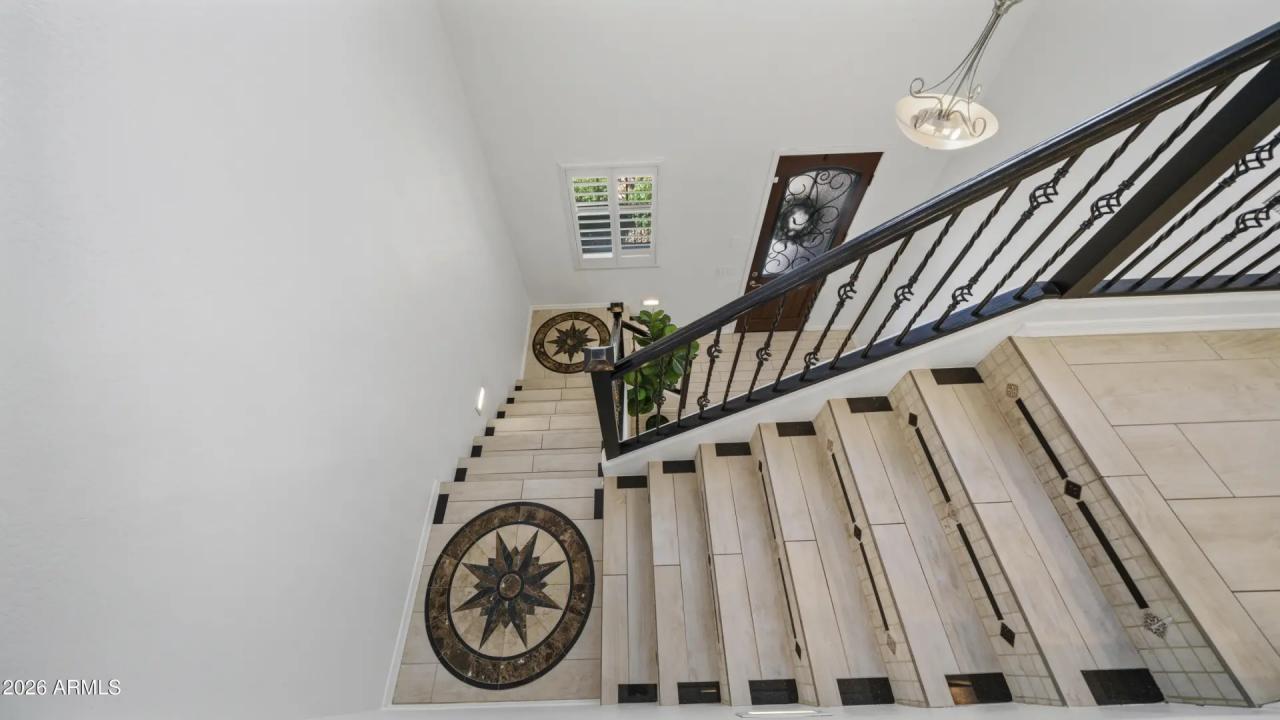 Real Estate Picture 20