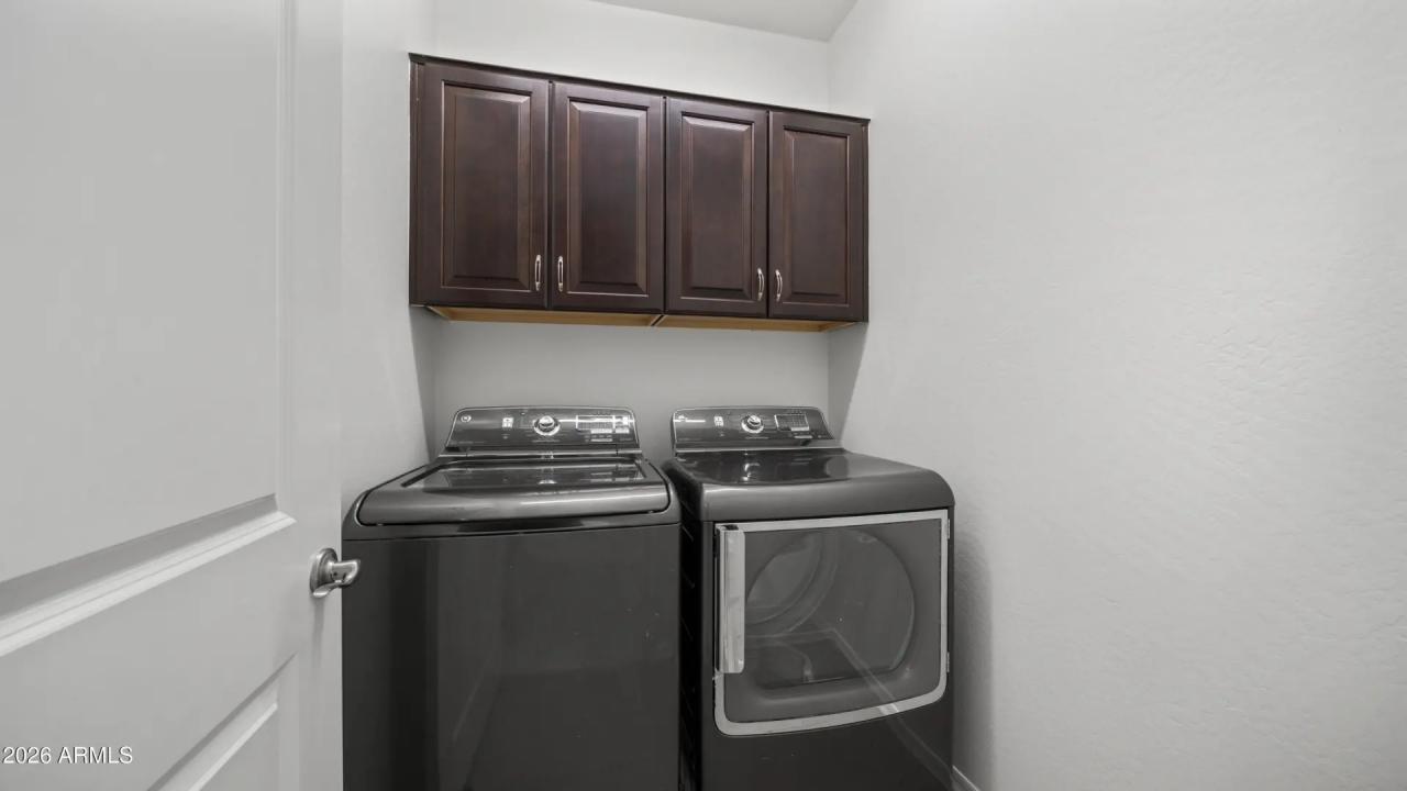 Real Estate Picture 29
