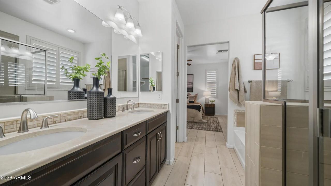Real Estate Picture 35