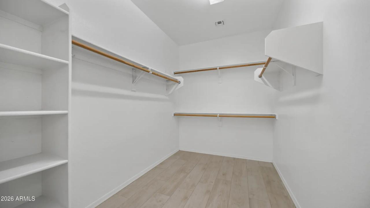 Real Estate Picture 36