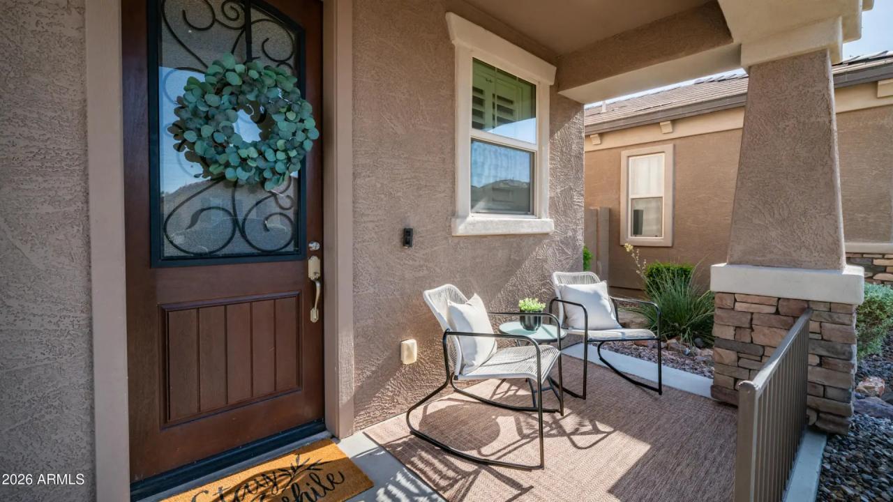 Real Estate Picture 3