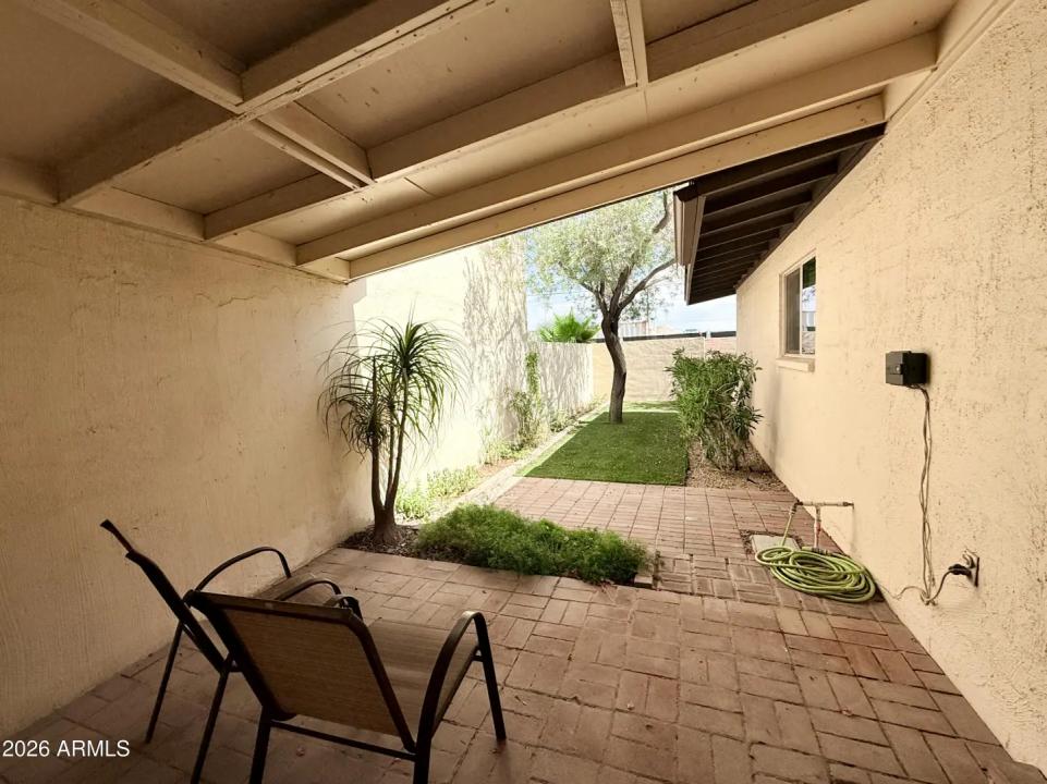 Real Estate Picture 5