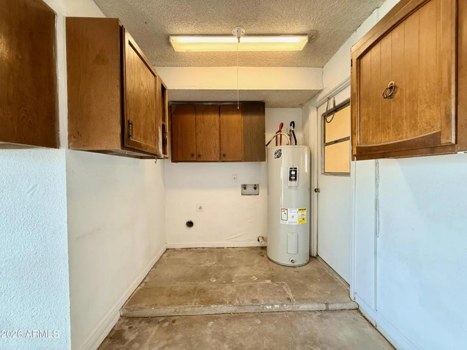 Real Estate Picture 22