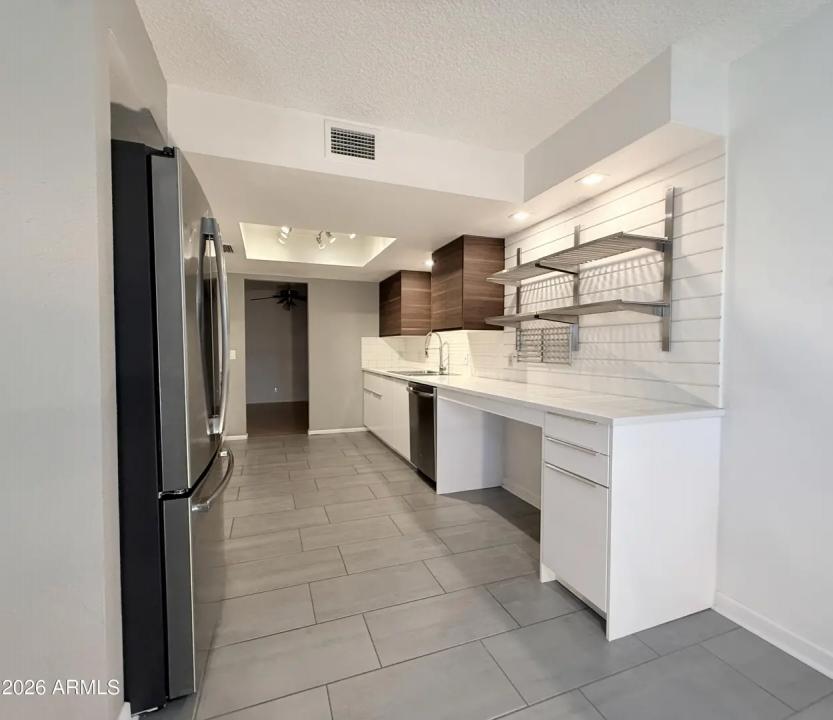 Real Estate Picture 28