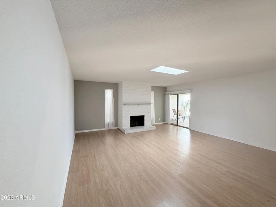 Real Estate Picture 30