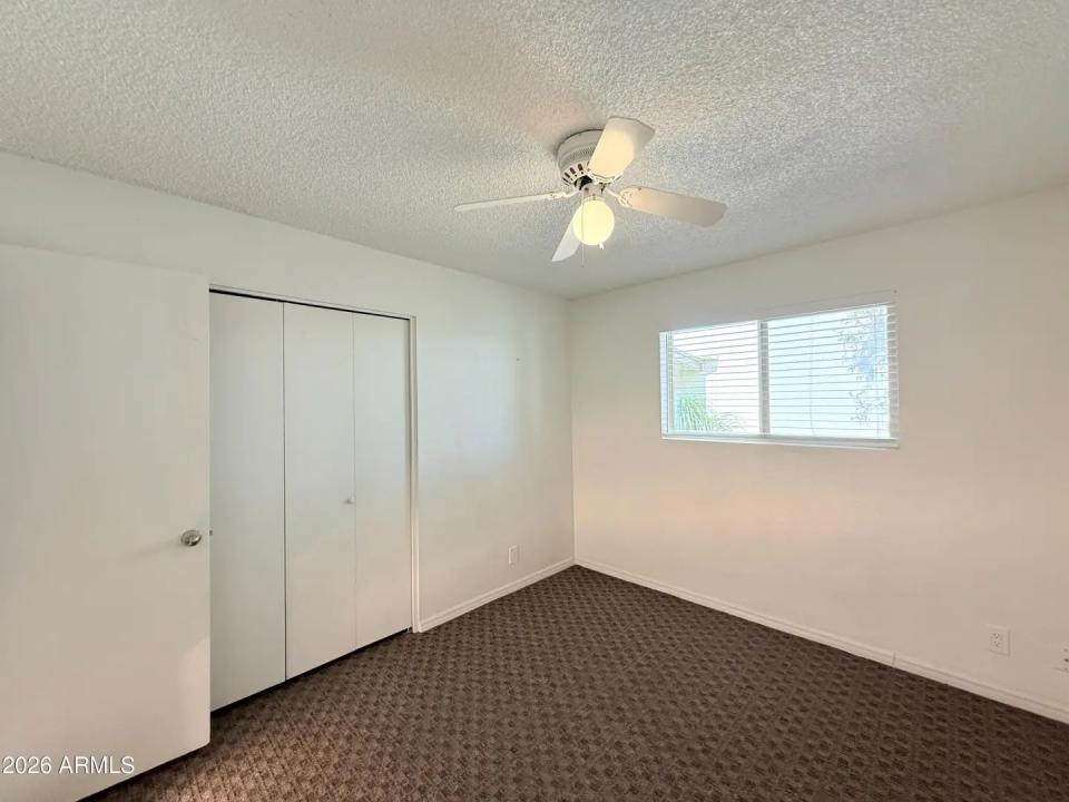 Real Estate Picture 14