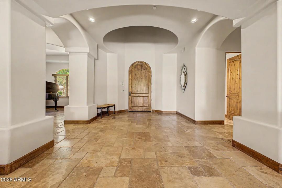 Real Estate Picture 2