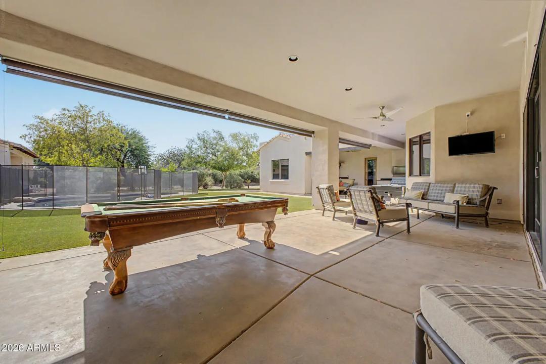 Real Estate Picture 25