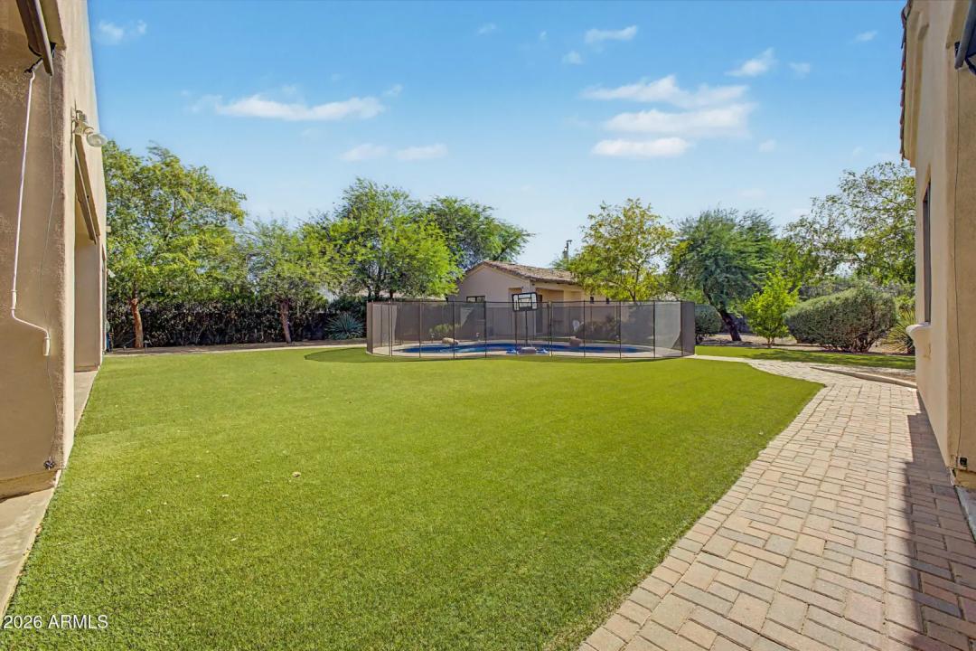 Real Estate Picture 31