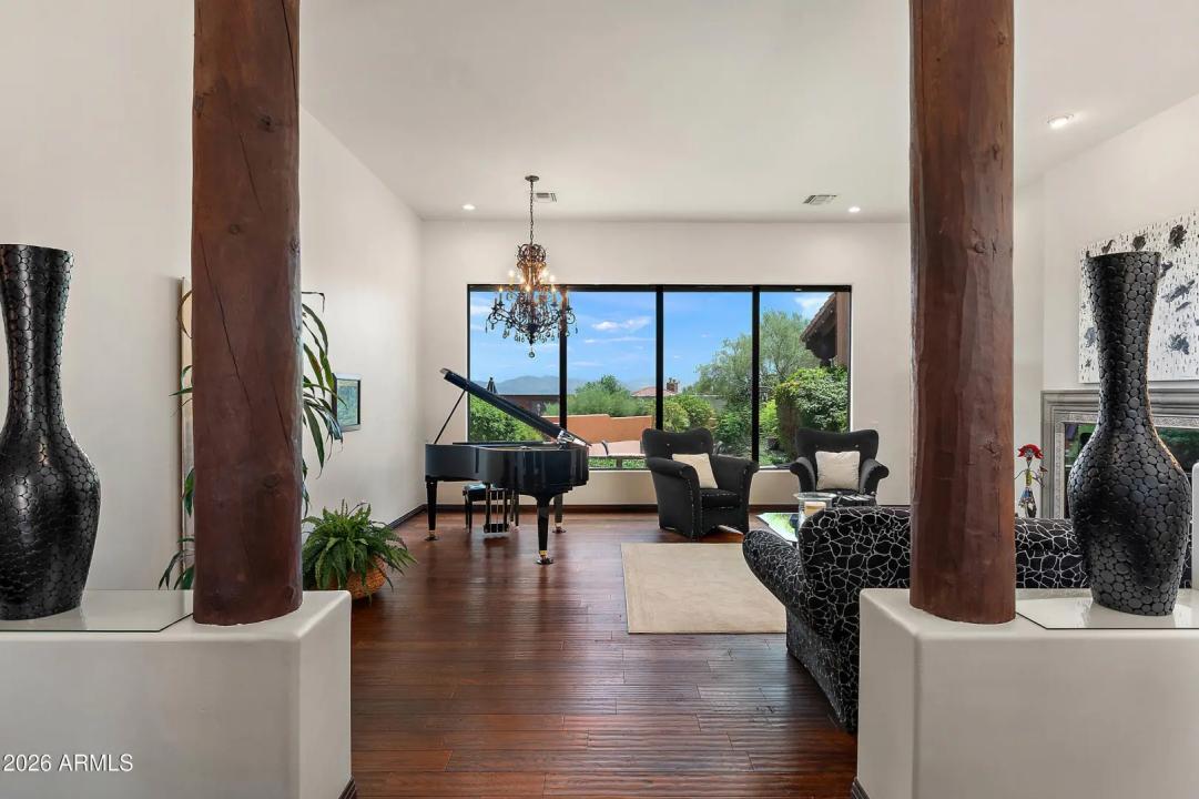 Real Estate Picture 2