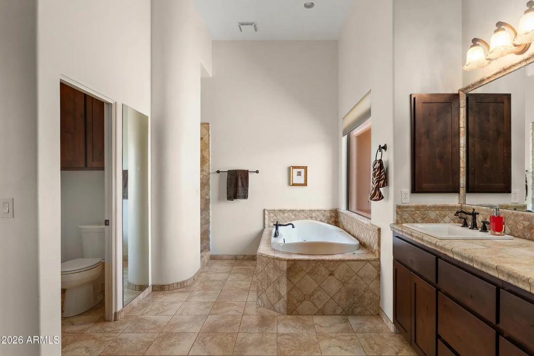 Real Estate Picture 19