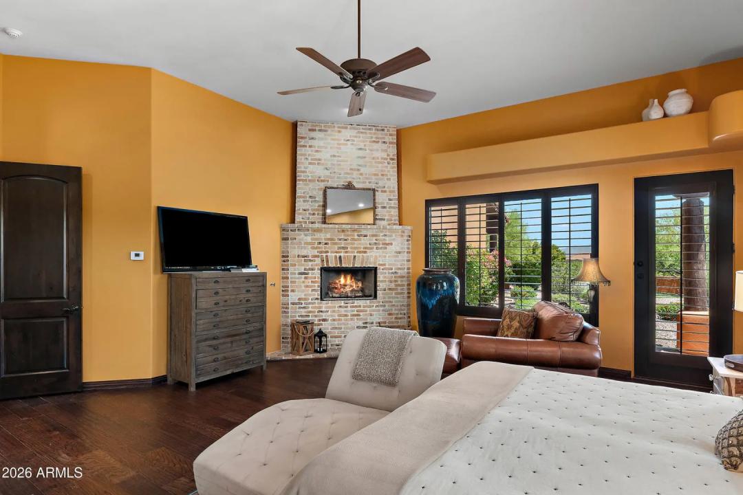 Real Estate Picture 28