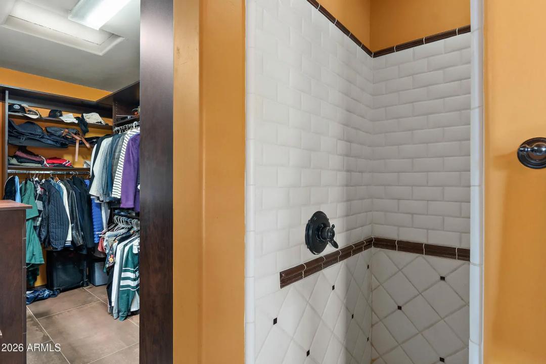 Real Estate Picture 30