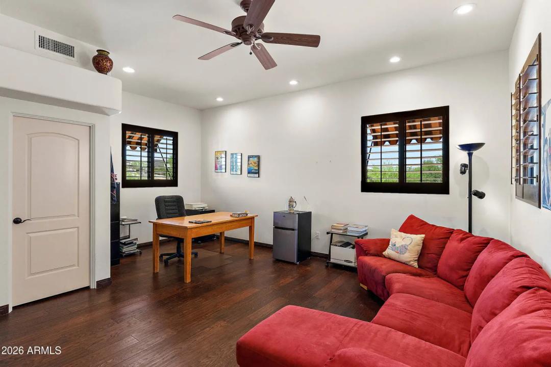 Real Estate Picture 34