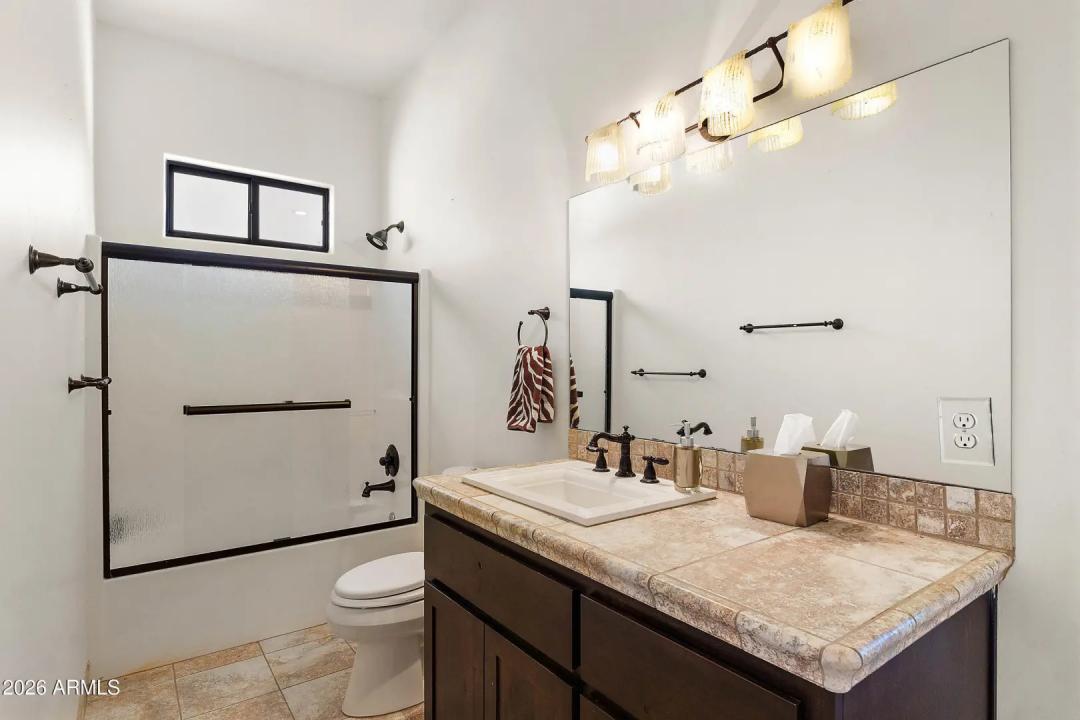 Real Estate Picture 35
