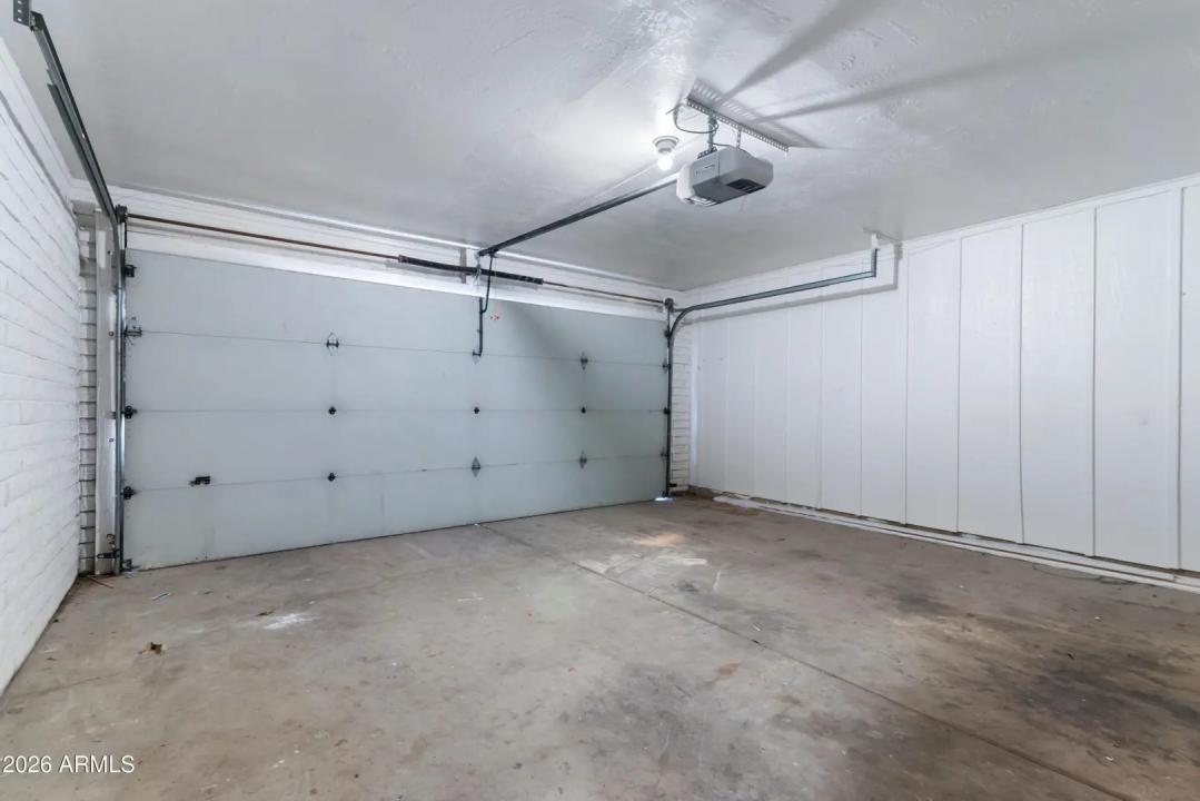 Real Estate Picture 39