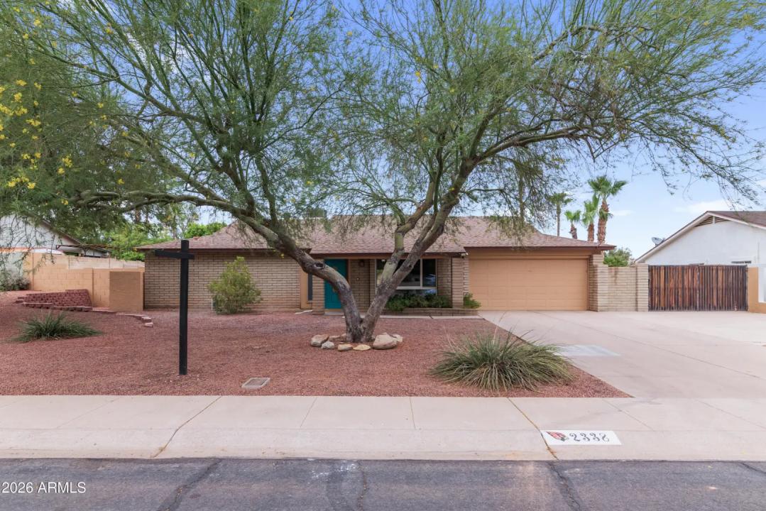 2338 E YUCCA Street Phoenix AZ 85028