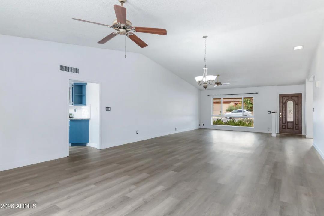 Real Estate Picture 15