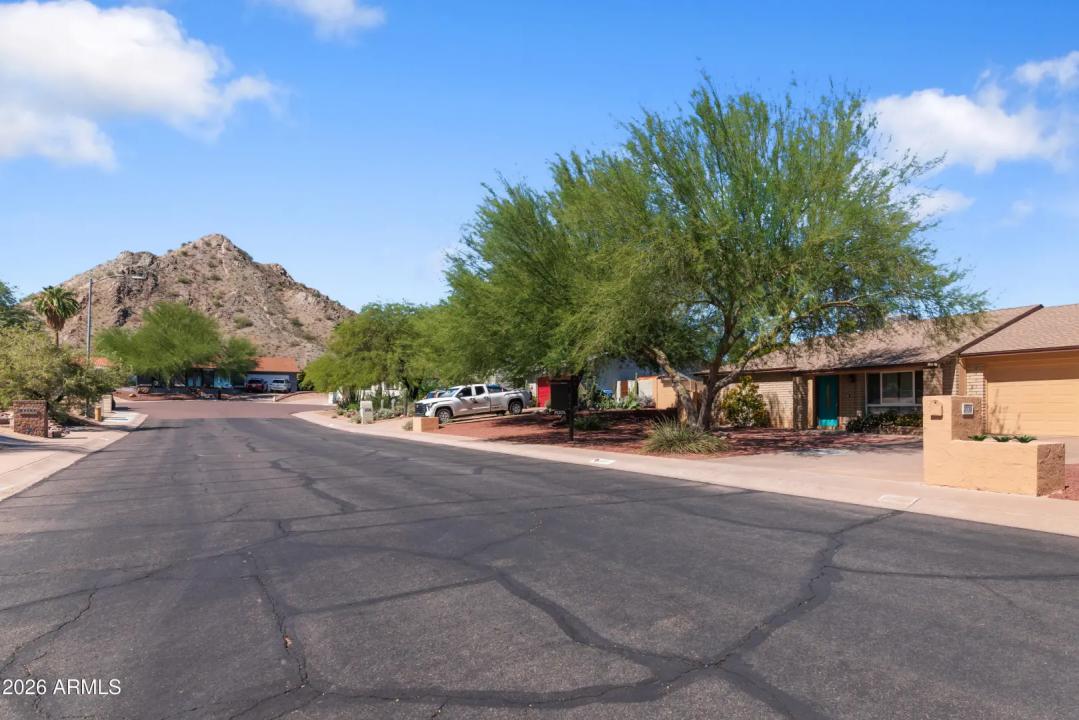Real Estate Picture 6