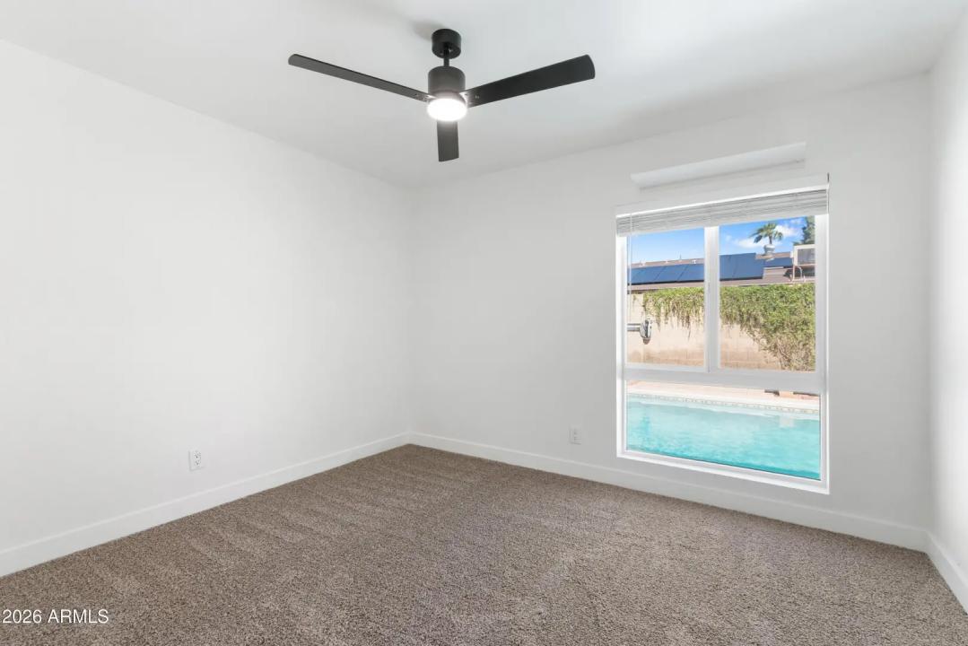 Real Estate Picture 22