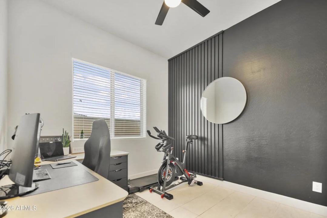 Real Estate Picture 9