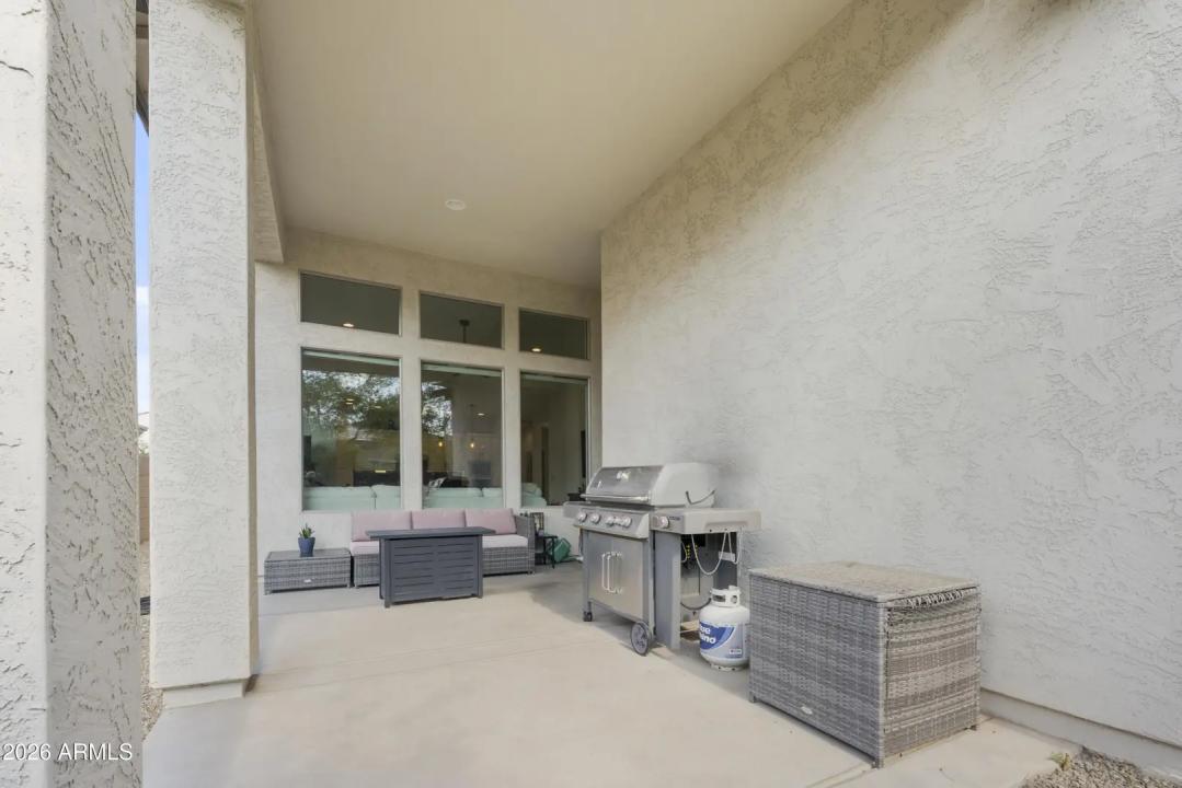 Real Estate Picture 16