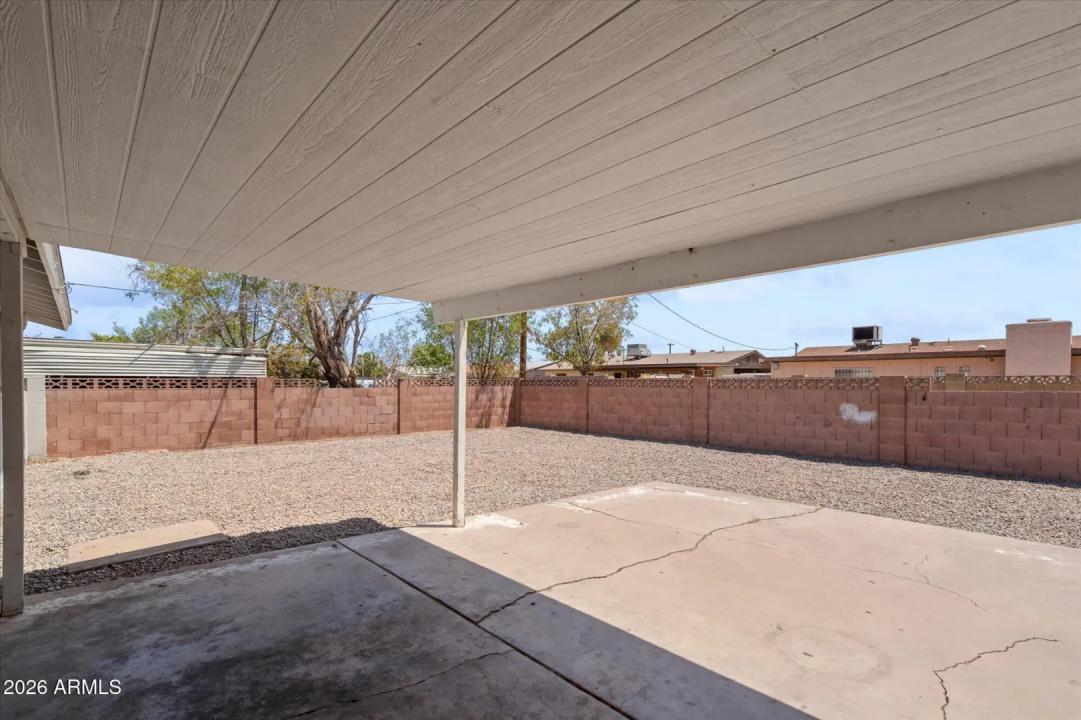 Real Estate Picture 23