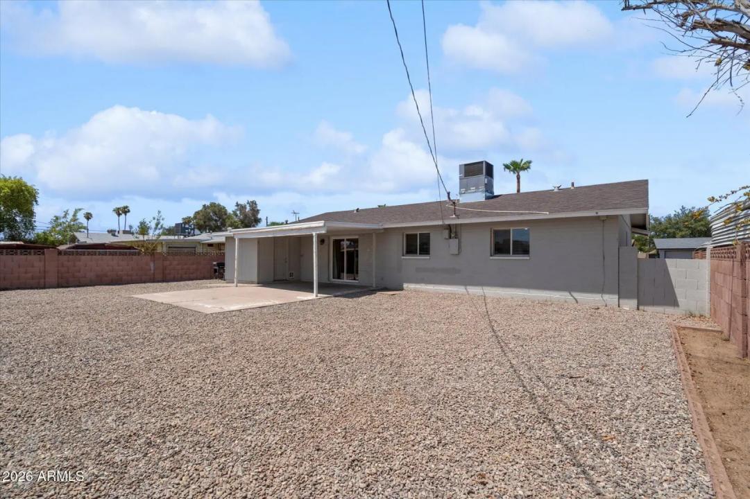 Real Estate Picture 24