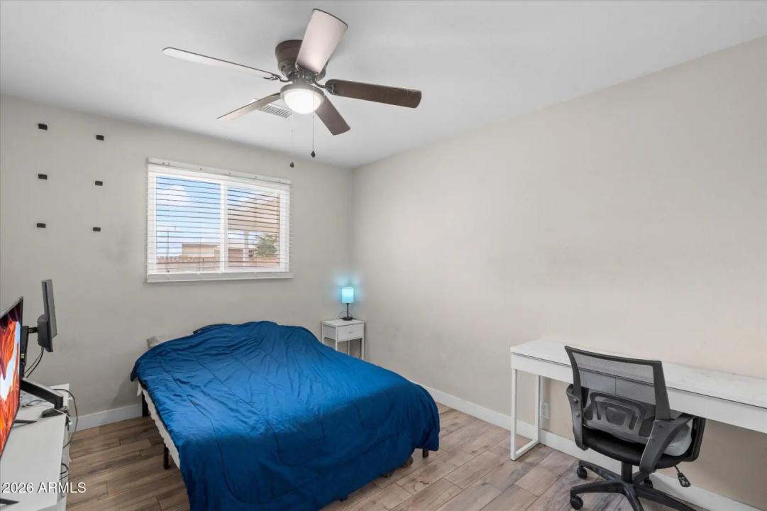 Real Estate Picture 19