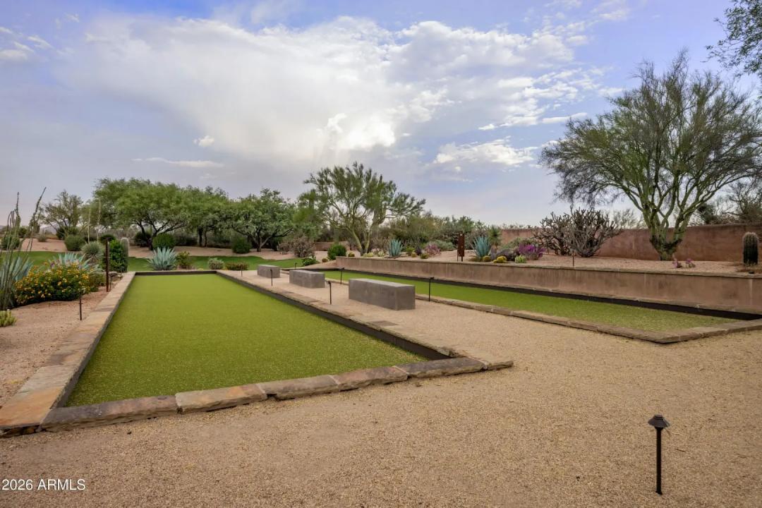 Real Estate Picture 19