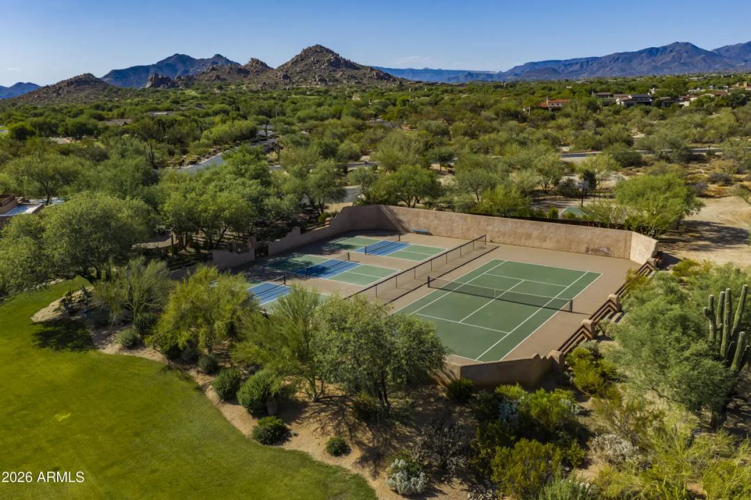 Real Estate Picture 20