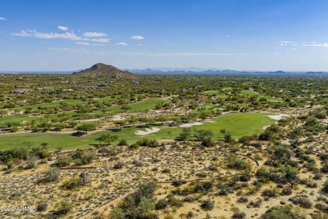 Real Estate Picture 22