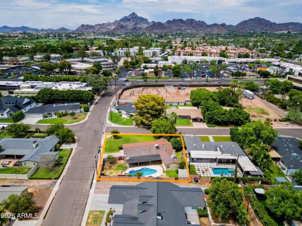 Real Estate Picture 23