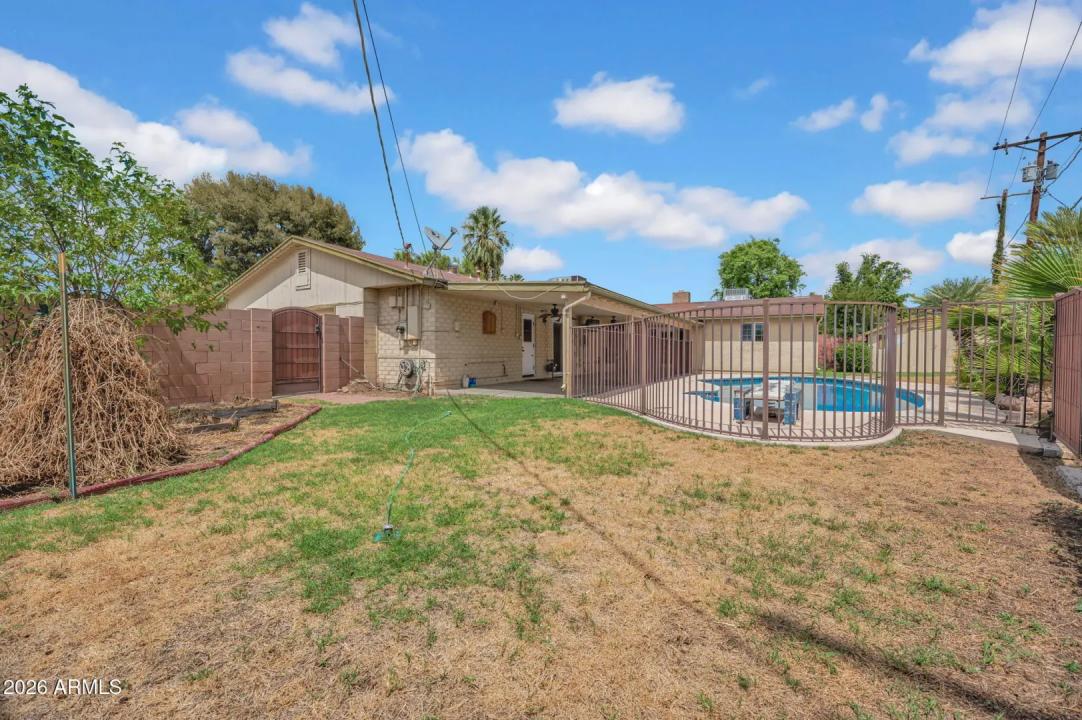 Real Estate Picture 20