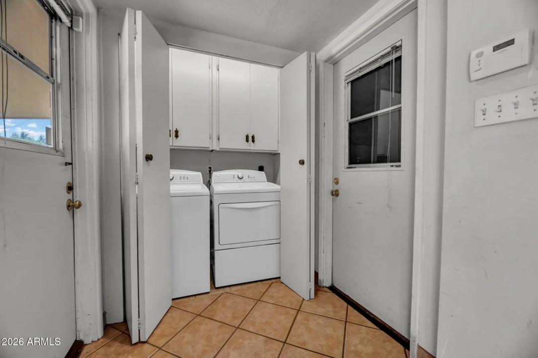 Real Estate Picture 17