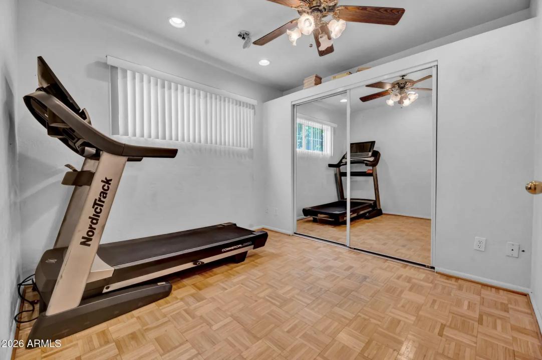 Real Estate Picture 12