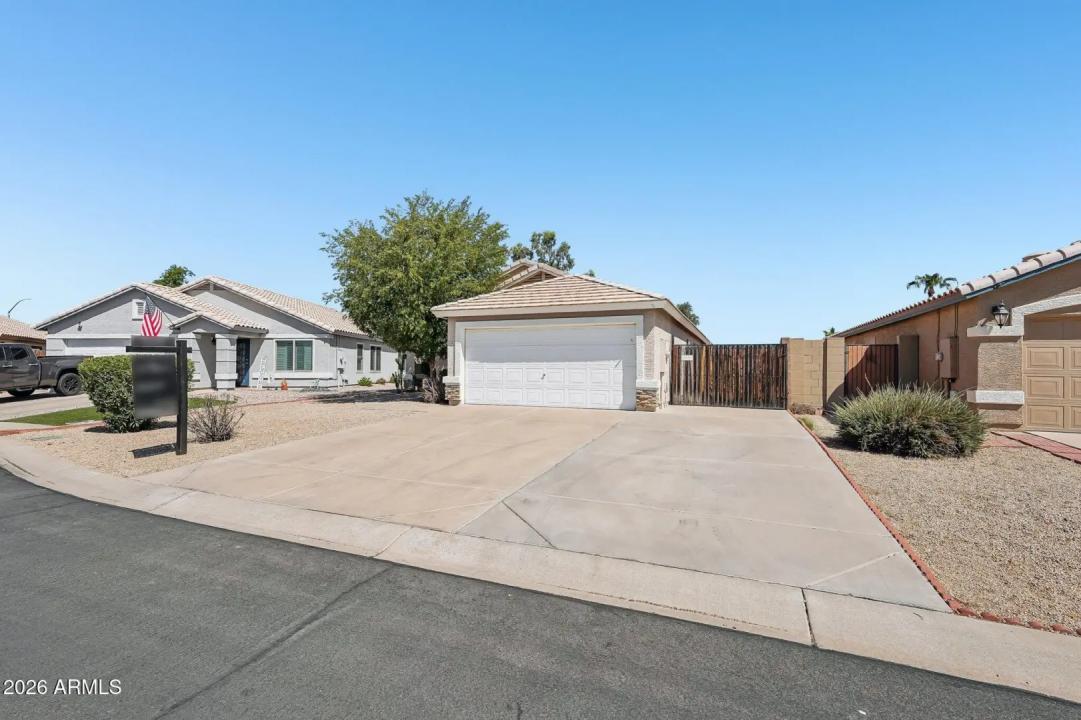 Real Estate Picture 1