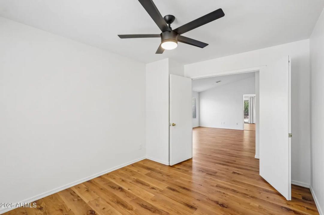 Real Estate Picture 22