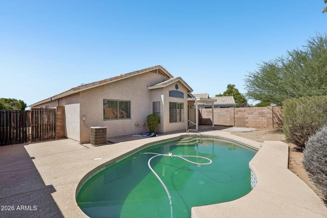 Real Estate Picture 32