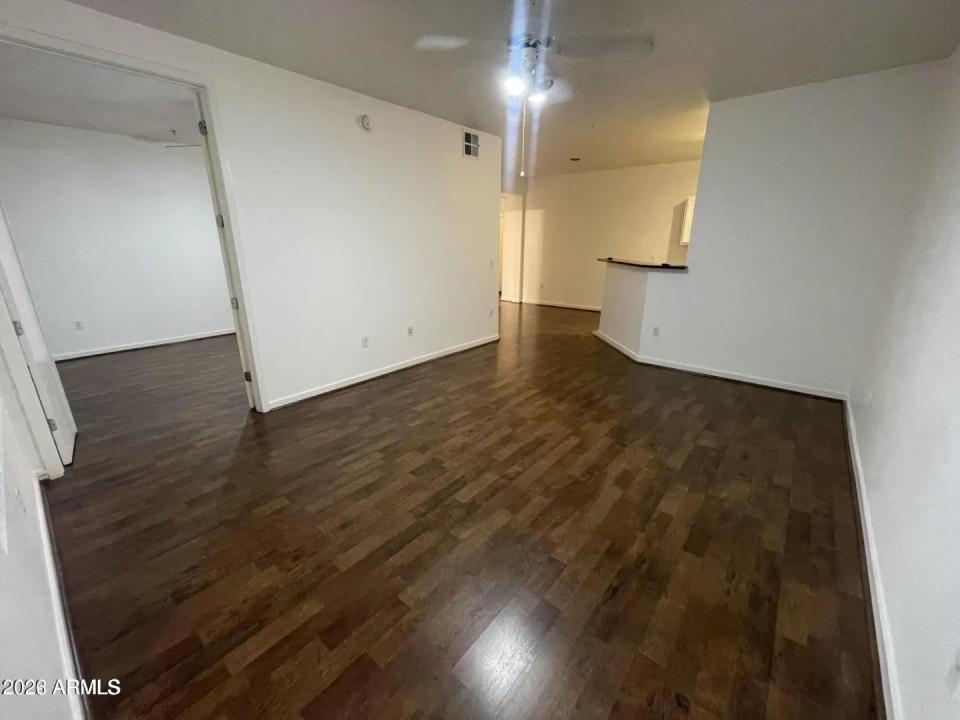 Real Estate Picture 5